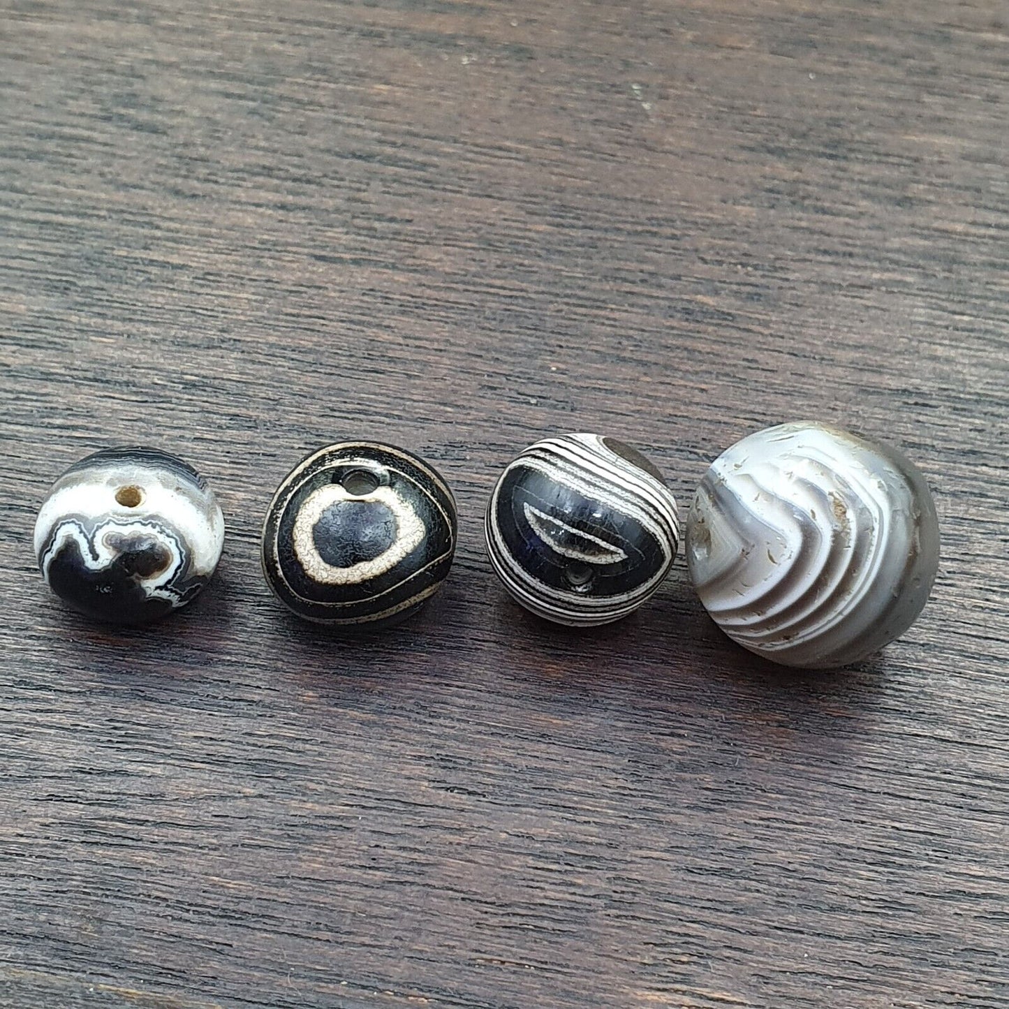 Lot 4Ancient Antique INDO Himalayan Eye Beads Soleimani Banded Achat Beads