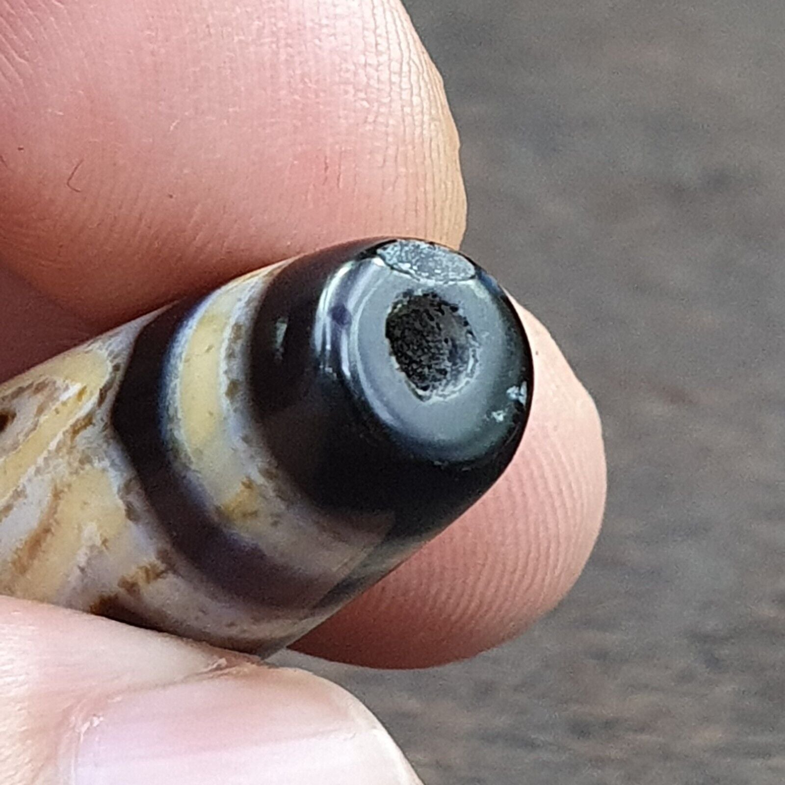 Tibetan Agate Eyes stone Dzi Bead Amulet