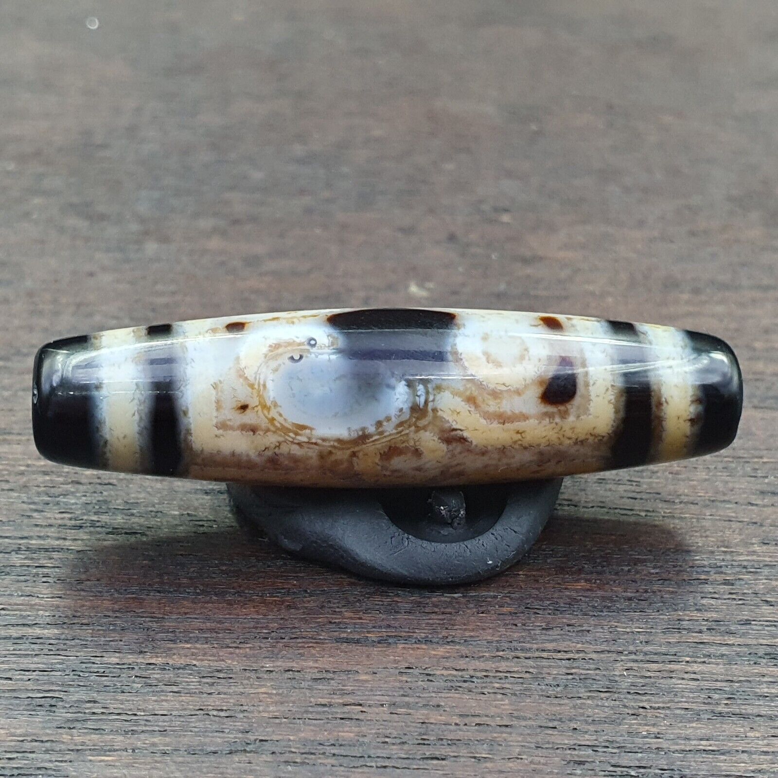 Tibetan Agate Eyes stone Dzi Bead Amulet