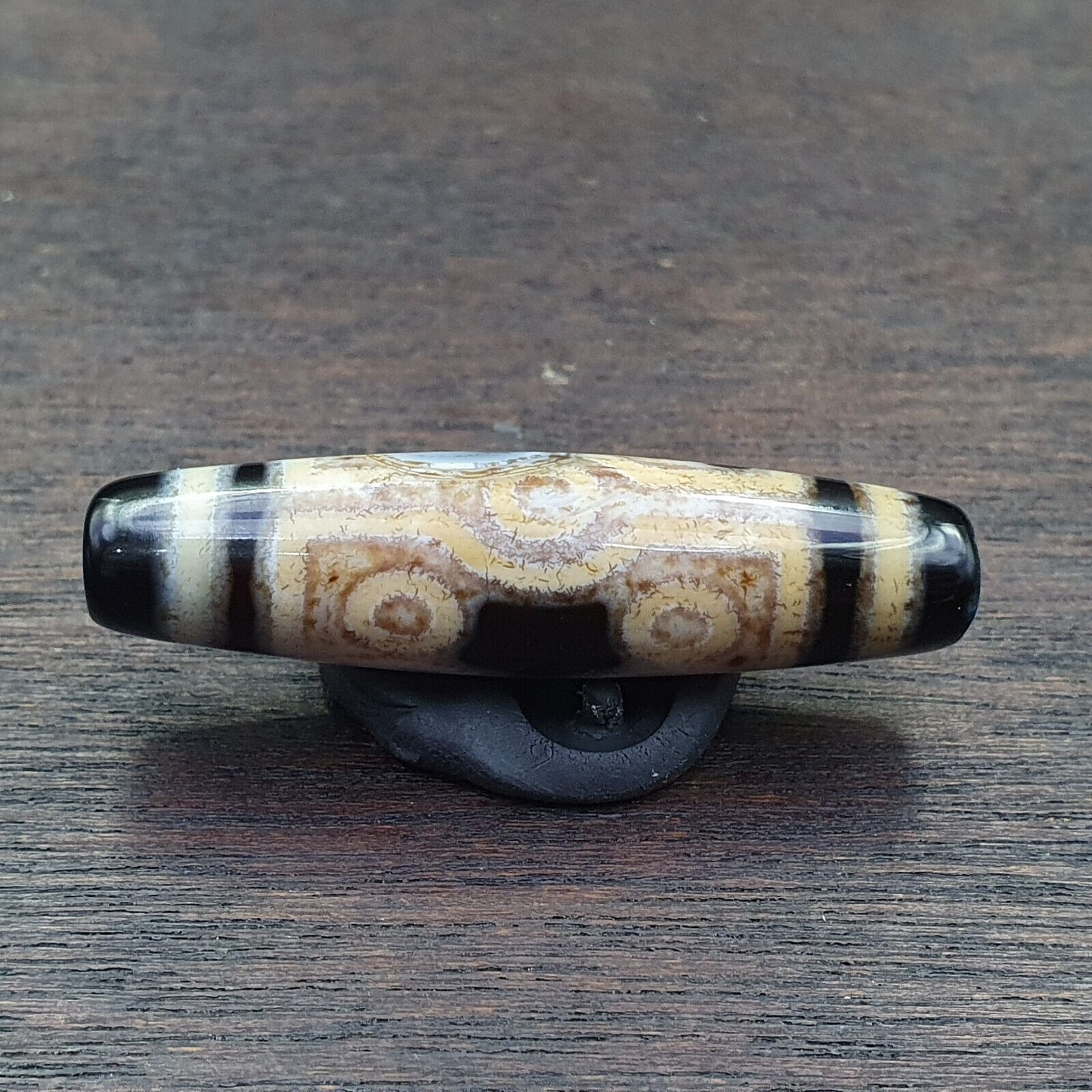 Tibetan Agate Eyes stone Dzi Bead Amulet