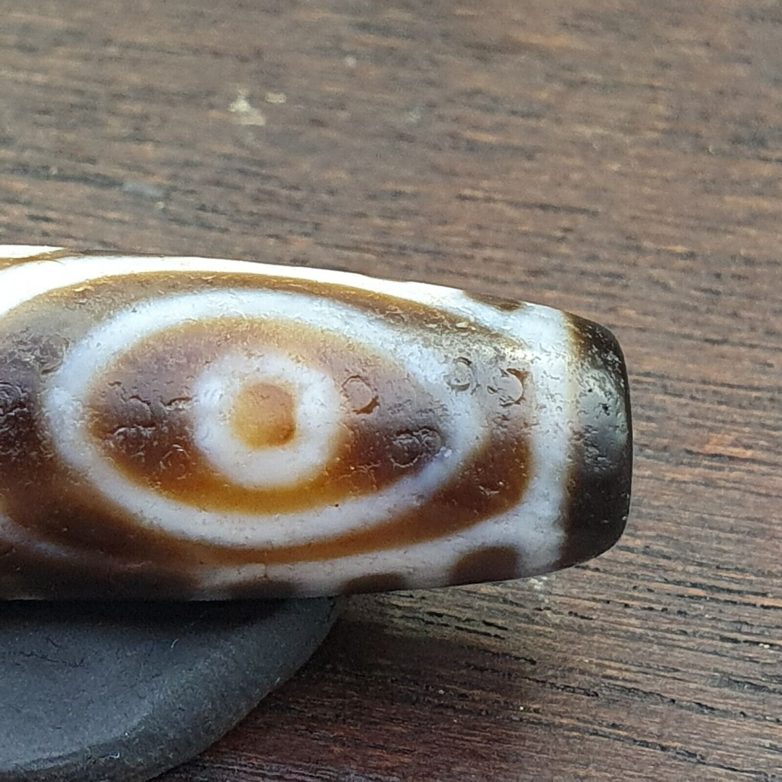 Old Indo Tibetan Agate 6 Eyes in eyes & lines Agate stone Dzi Bead Amulet