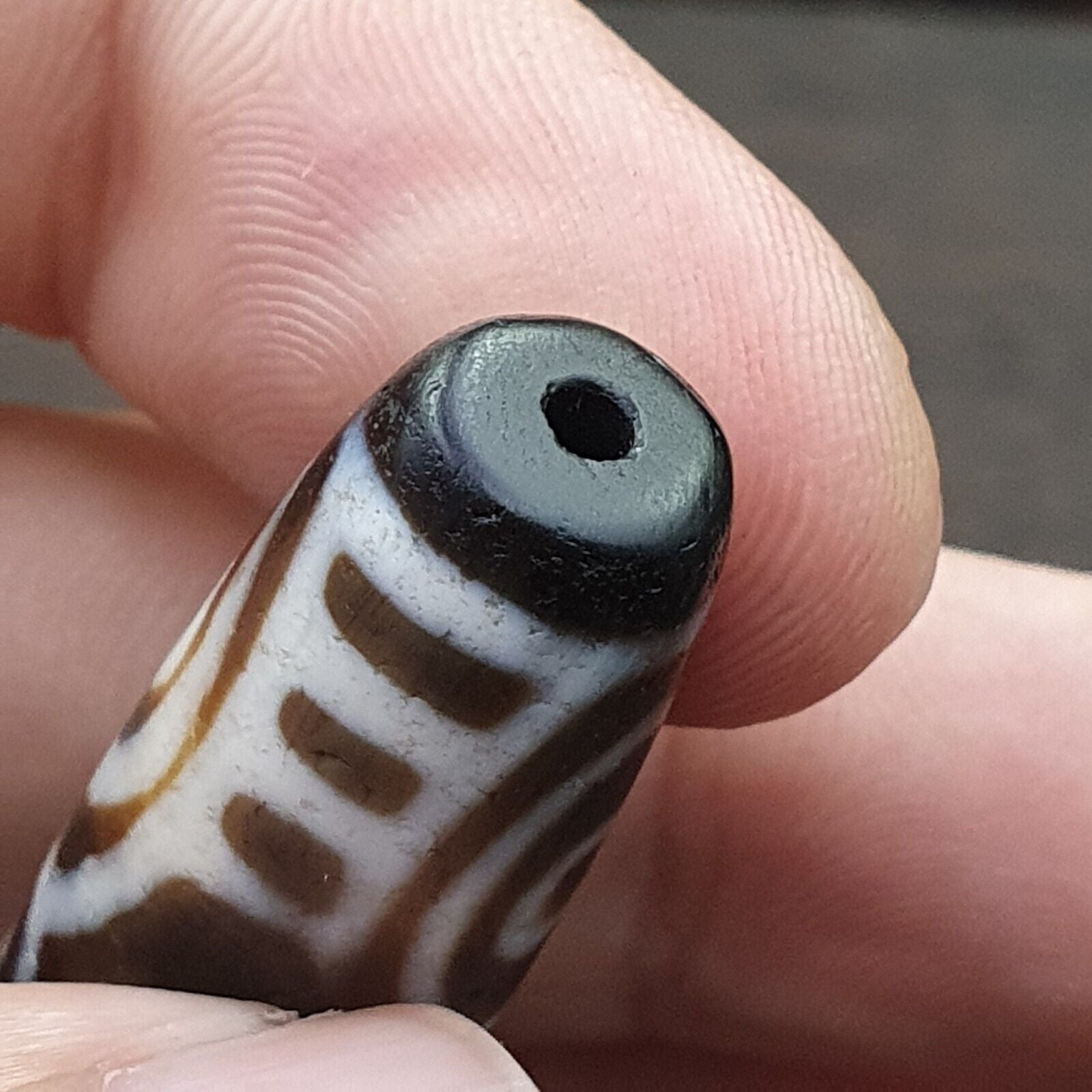 Old Indo Tibetan Agate 6 Eyes in eyes & lines Agate stone Dzi Bead Amulet