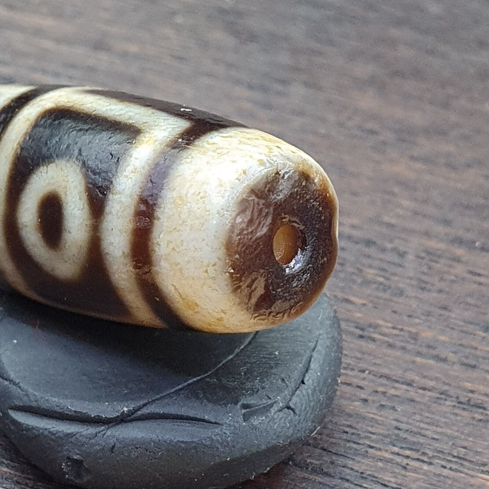 Agate Old Indo Tibetan Agate 4 Eye in eye Agate stone Dzi Decorated Bead Amulet