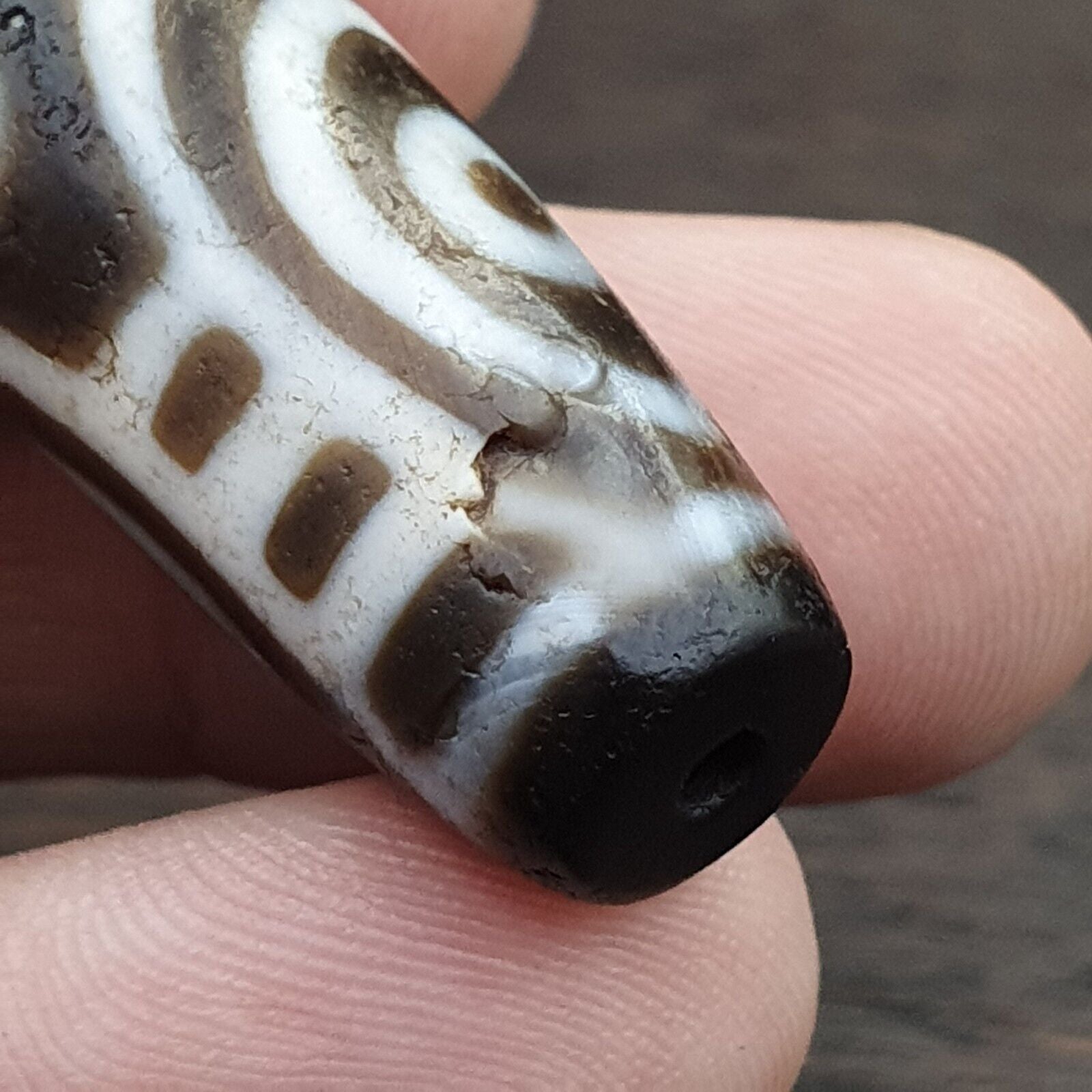 Old Indo Tibetan Agate 6 Eyes in eyes & lines Agate stone Dzi Bead Amulet