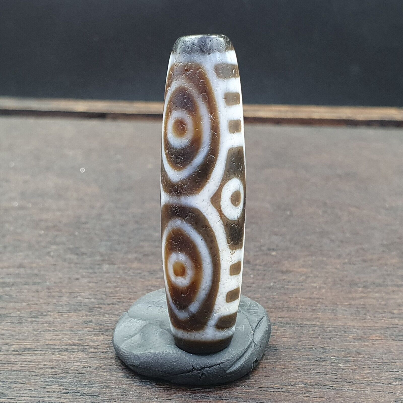 Old Indo Tibetan Agate 6 Eyes in eyes & lines Agate stone Dzi Bead Amulet