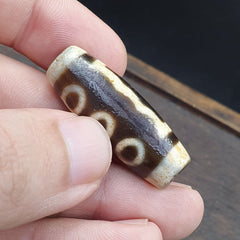 Agate Old Indo Tibetan Agate 5 Eye Agate stone Dzi Decorated Bead Amulet