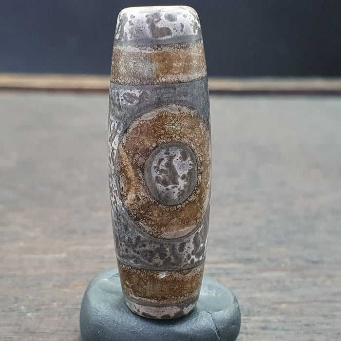 Vintage Old Tibetan 2Circle Eyes Agate Stone Dzi Bead Amulet