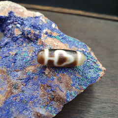 Antique Old Tibetan 2 Lines Eyes Agate stone Dzi Bead Amulet HQ-4