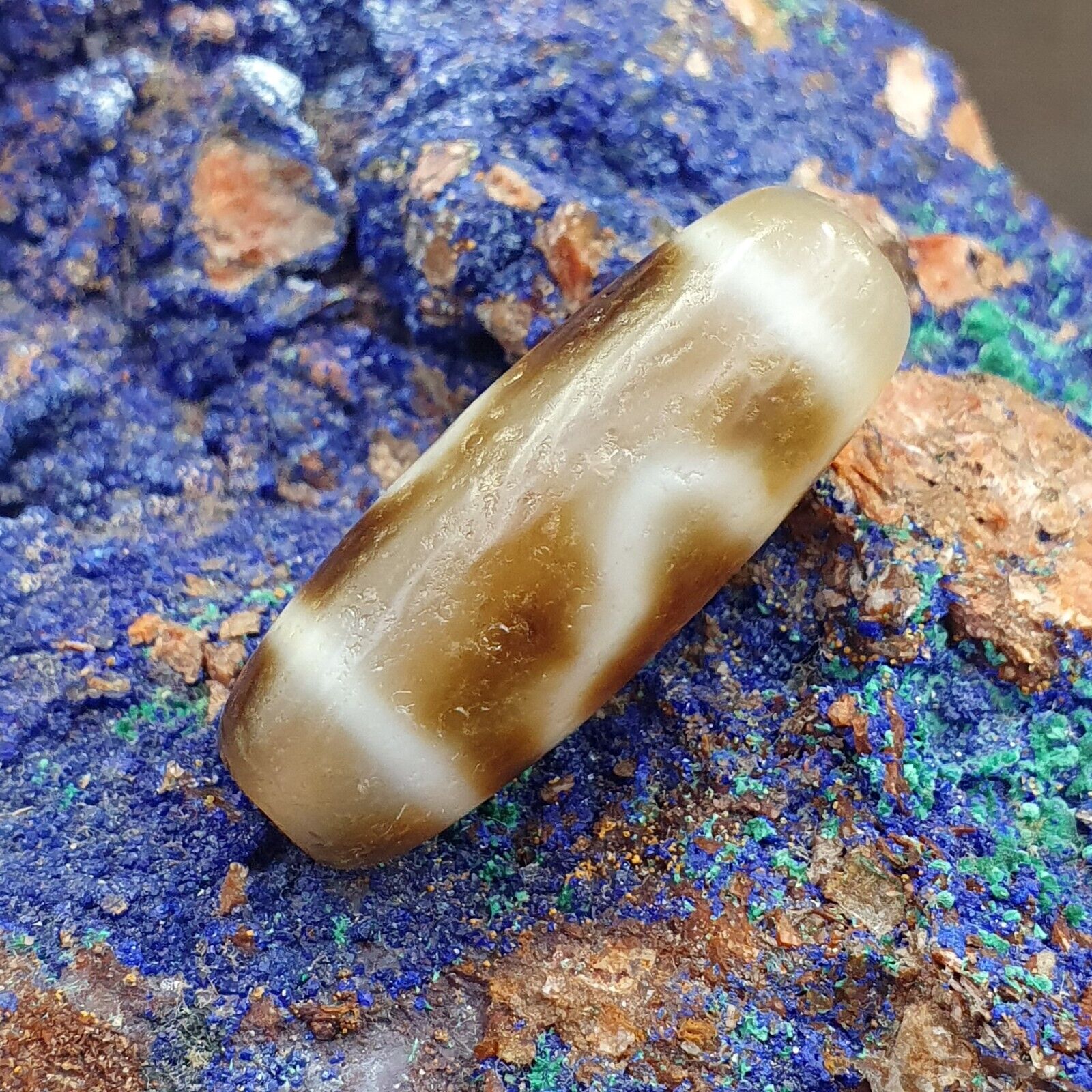 Antique Old Tibetan 2 Lines Eyes Agate stone Dzi Bead Amulet HQ-4