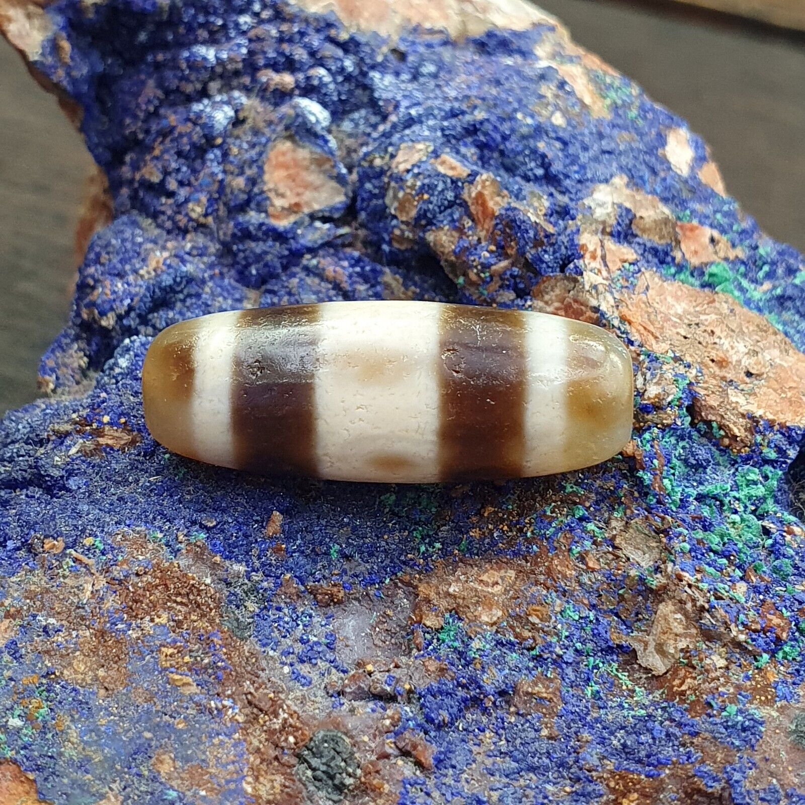 Antique Old Tibetan 2 Lines Eyes Agate stone Dzi Bead Amulet HQ-3