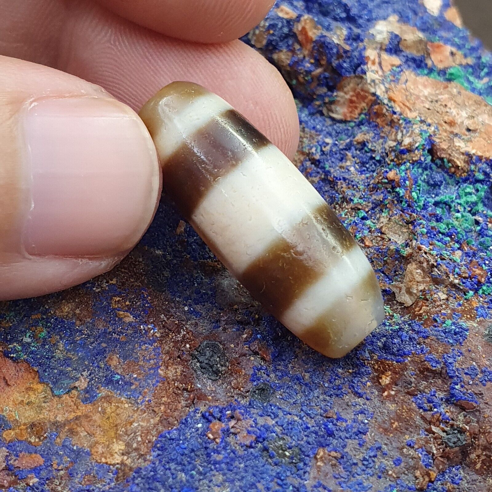Antique Old Tibetan 2 Lines Eyes Agate stone Dzi Bead Amulet HQ-3