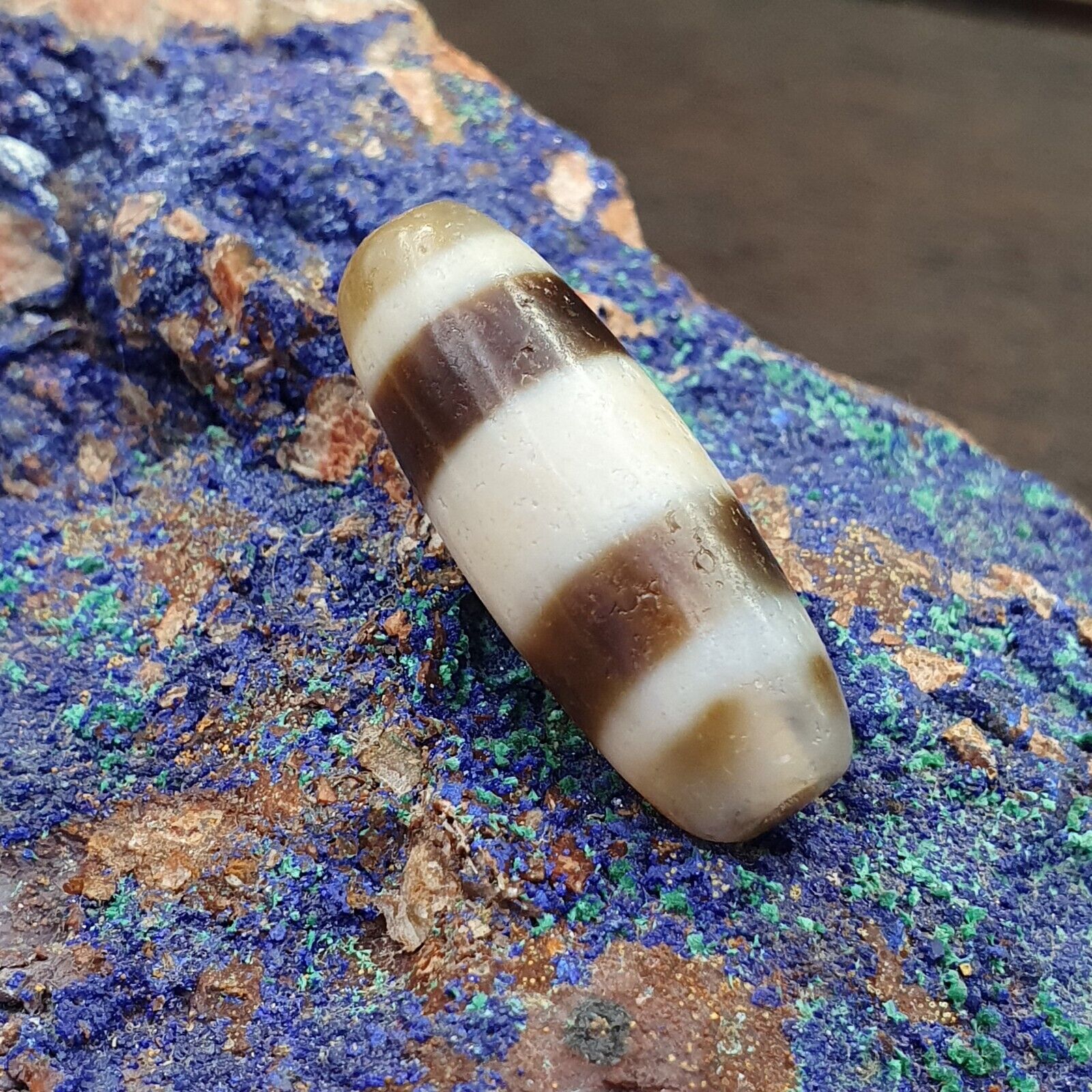 Antique Old Tibetan 2 Lines Eyes Agate stone Dzi Bead Amulet HQ-3