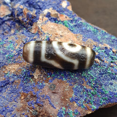 Antique Old Tibetan 2 Diamond Eyes Agate stone Dzi Bead Amulet HQ-2