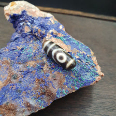 Antique Old Tibetan 2 Diamond Eyes Agate stone Dzi Bead Amulet HQ-2