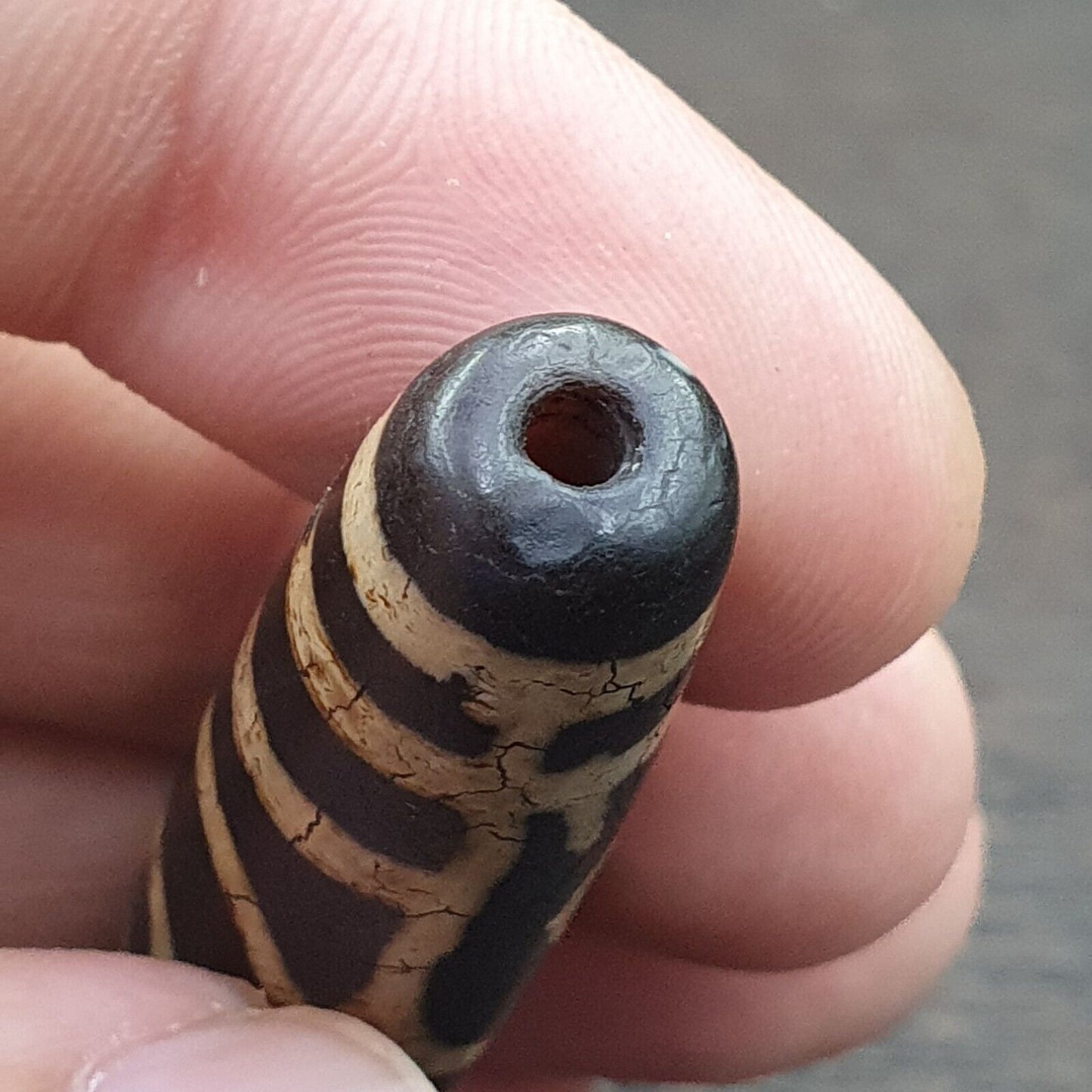 Alter indotibetischer Achat, 2 Augen, Achatstein, Dzi-Perlenamulett 