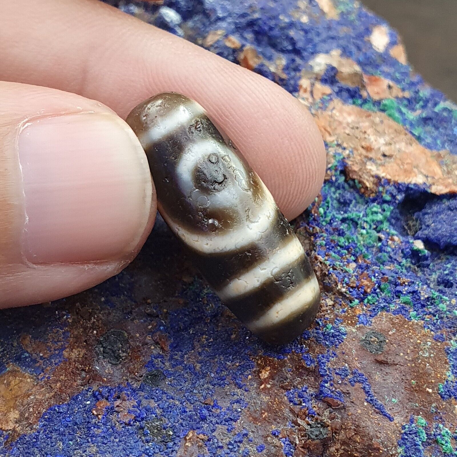 Antique Old Tibetan 2 Diamond Eyes Agate stone Dzi Bead Amulet HQ-2