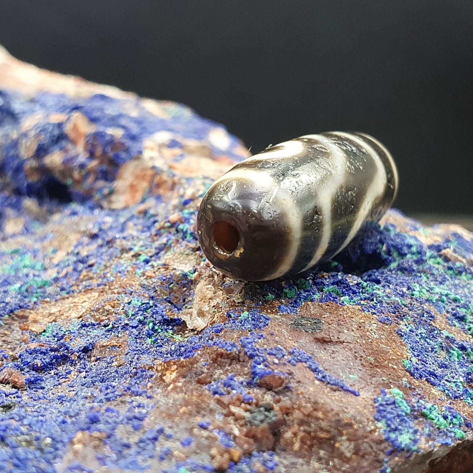 Antique Old Tibetan 2 Diamond Eyes Agate stone Dzi Bead Amulet HQ-2
