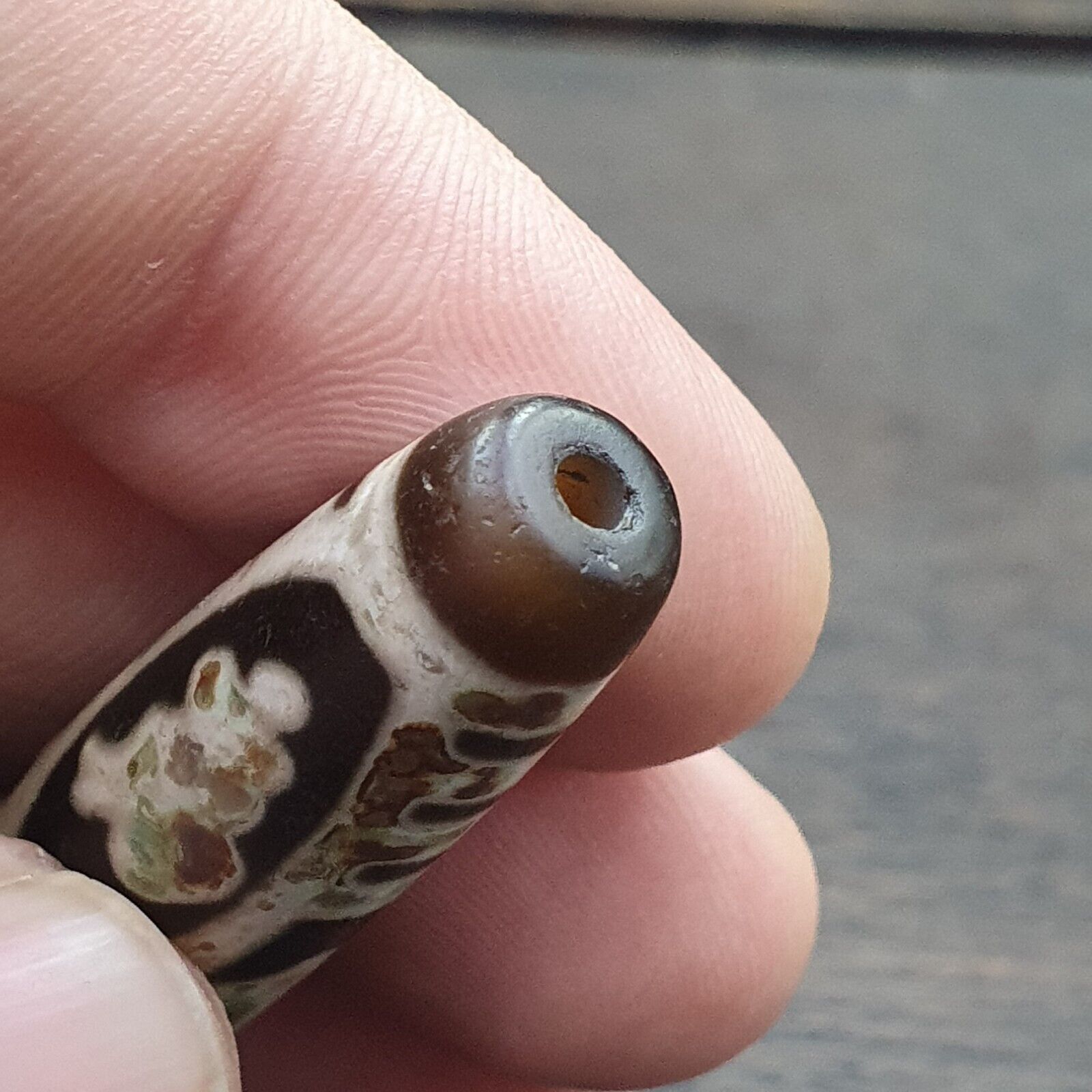 Very Unique Vintage Old Tibetan Agate Eyes Agate stone Dzi Bead Amulet