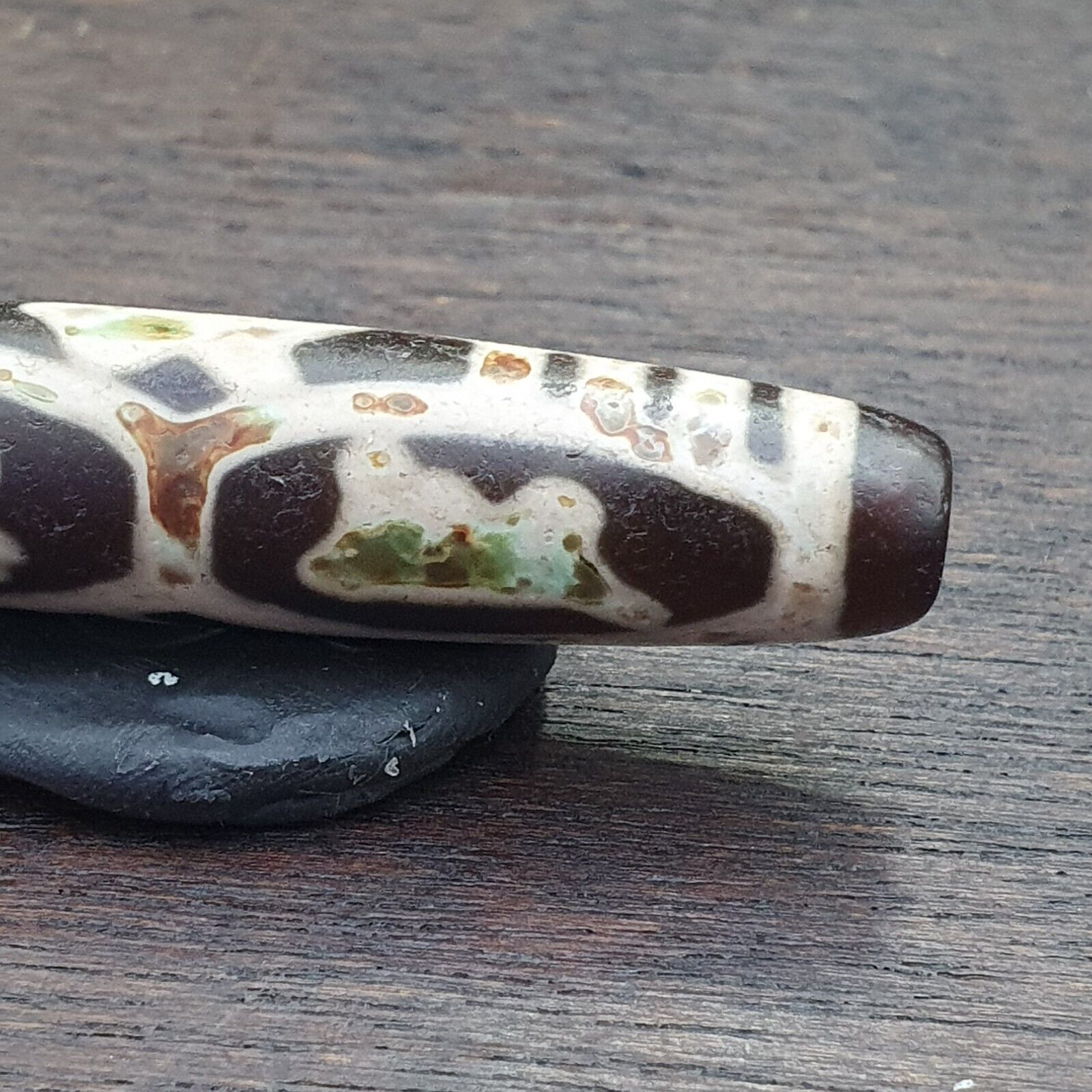 Very Unique Vintage Old Tibetan Agate Eyes Agate stone Dzi Bead Amulet