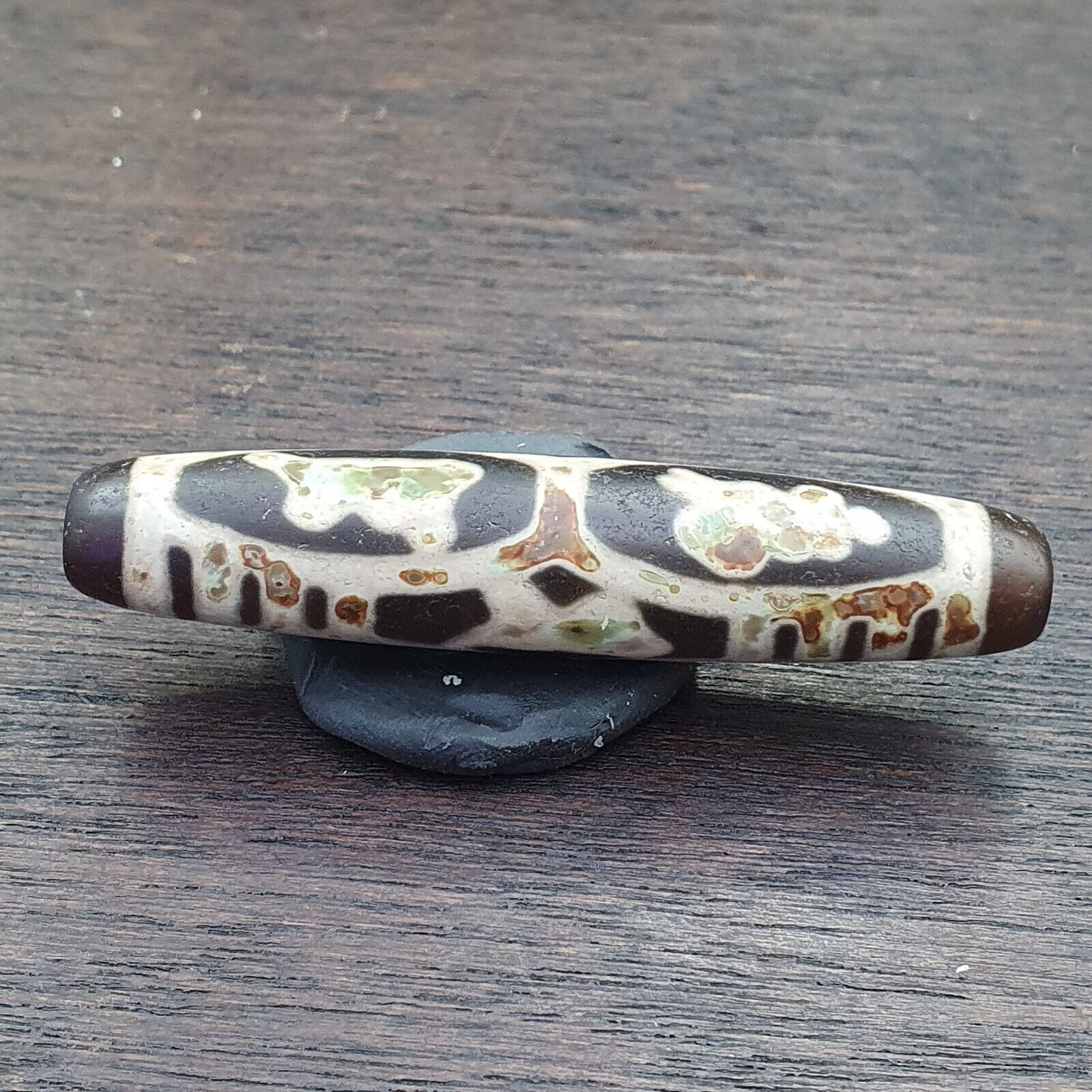 Very Unique Vintage Old Tibetan Agate Eyes Agate stone Dzi Bead Amulet