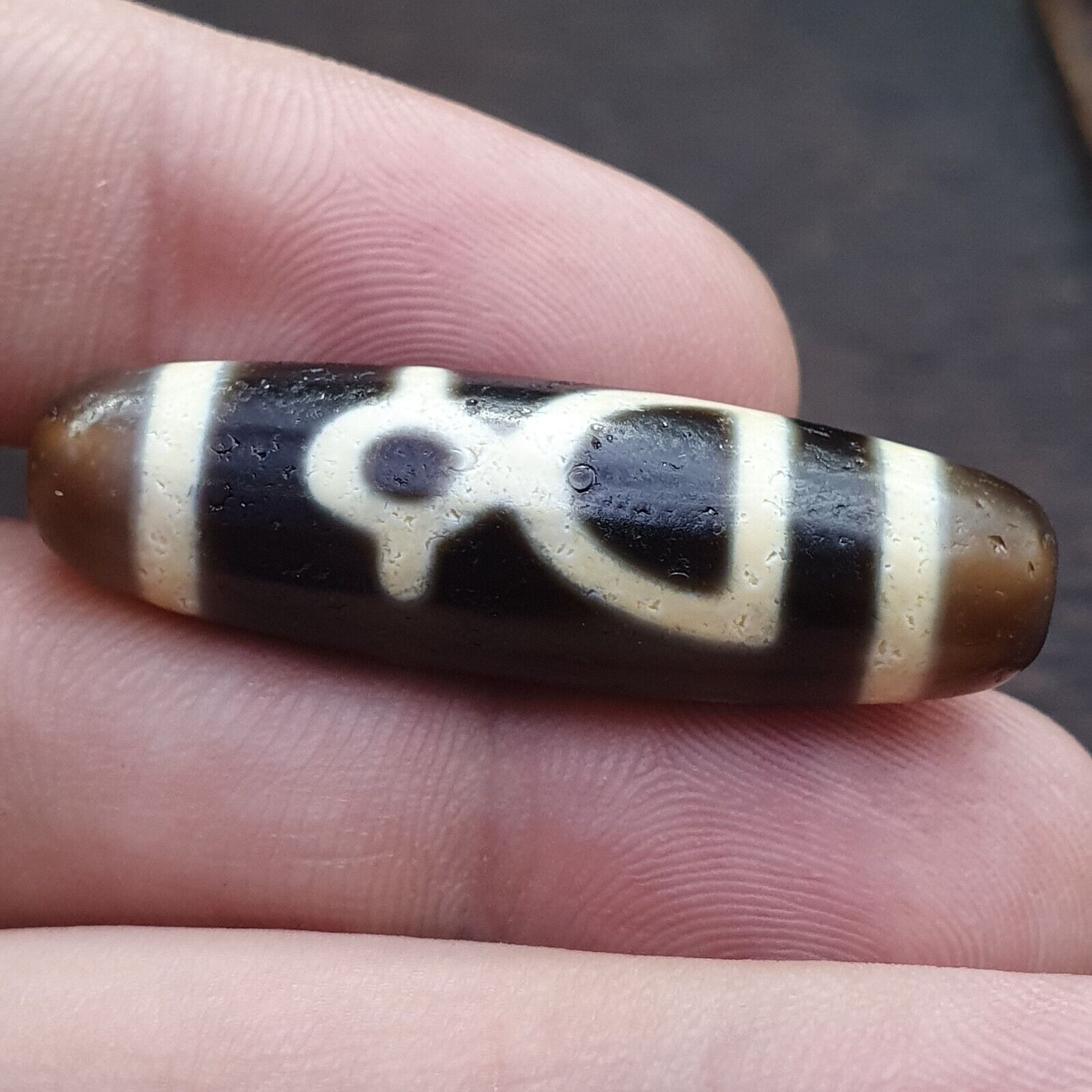 Very Unique Vintage Old Tibetan Lotus, treasure-vase Agate stone Dzi Bead Amulet
