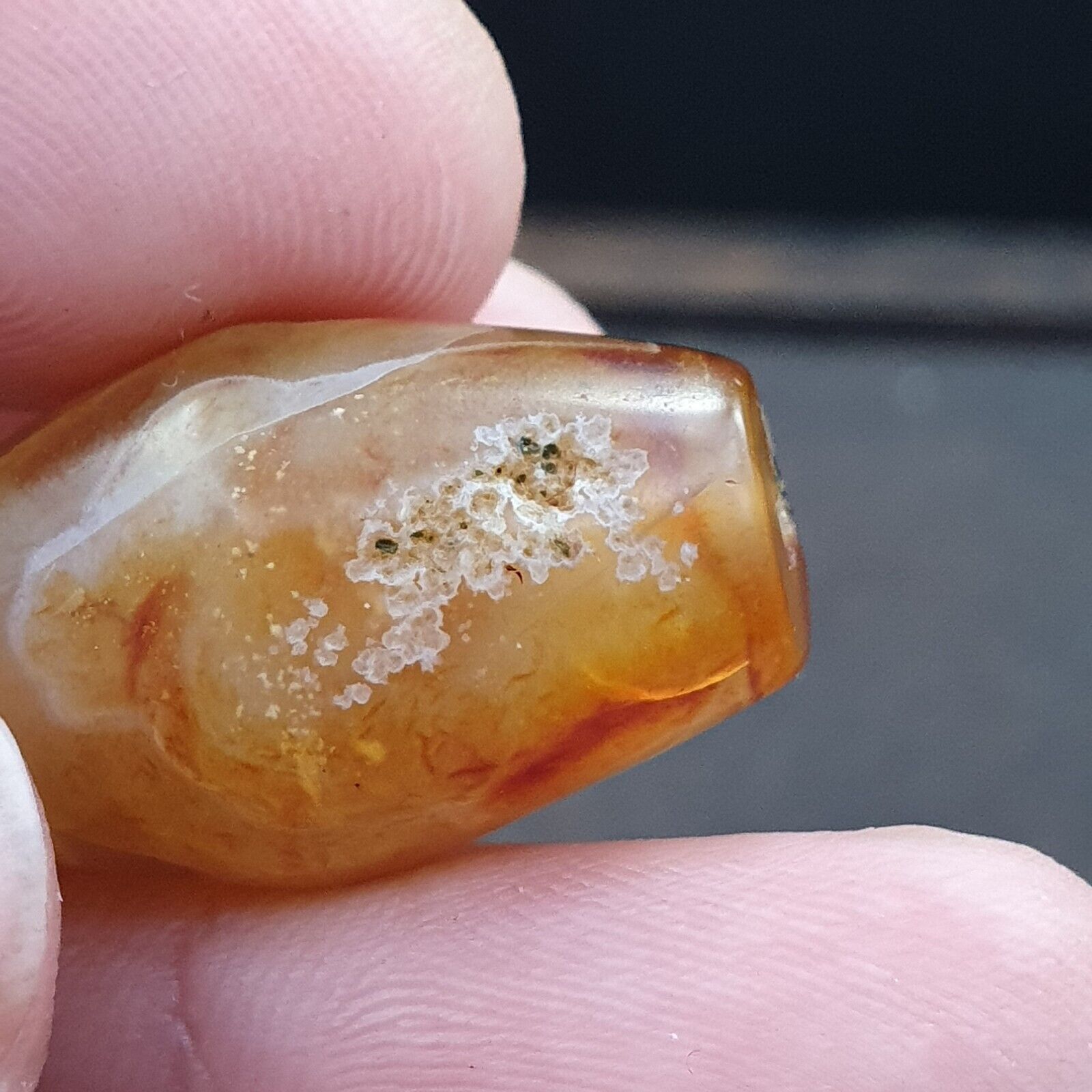 Antique  Middle Eastern Persian Agate Natural Eye In Agate Bead AMD-1