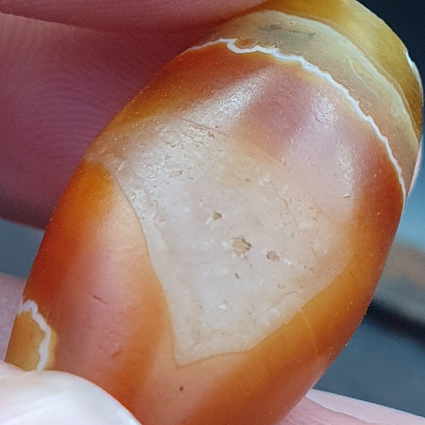 Antike alte persische Achatperle mit natürlichem Muster aus dem Nahen Osten AMD-7