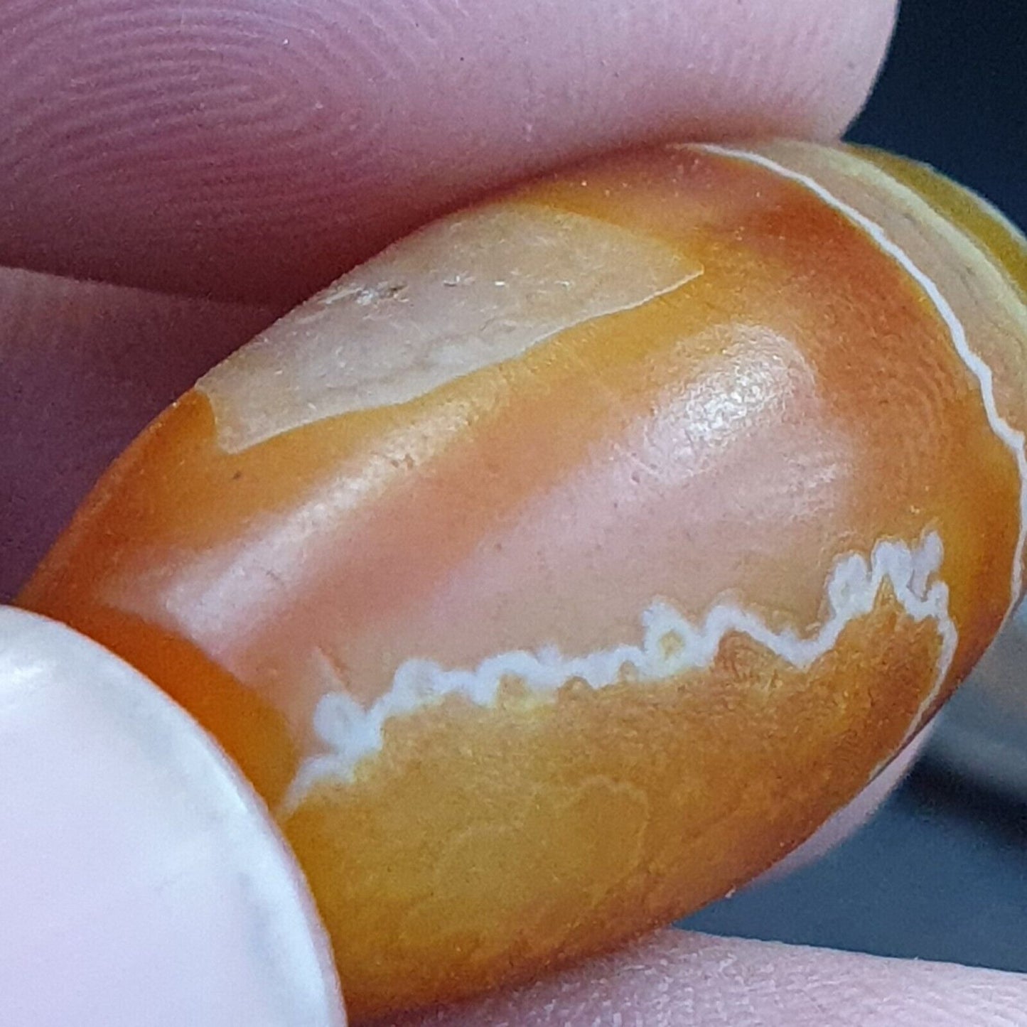 Antike alte persische Achatperle mit natürlichem Muster aus dem Nahen Osten AMD-7
