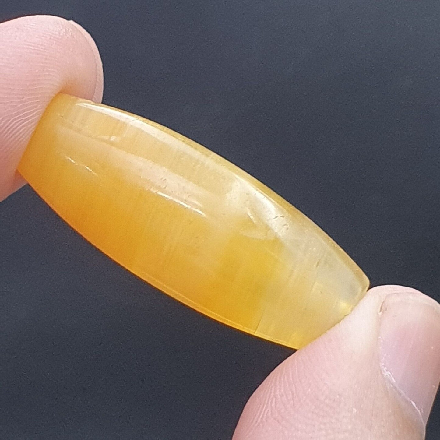 Antiker alter jemenitischer Achat aus dem Nahen Osten, gelbe Achatperle AMD-11