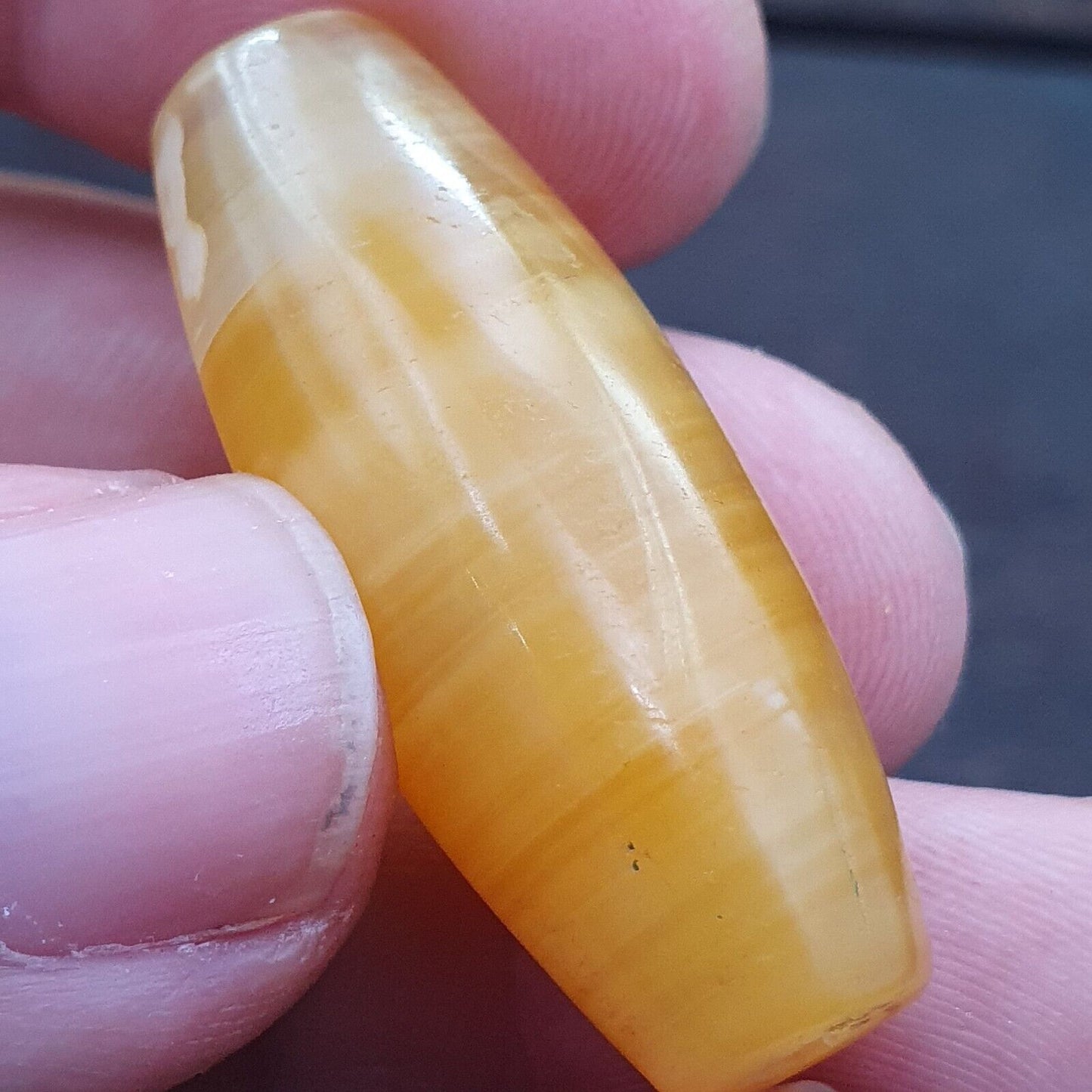 Antiker alter jemenitischer Achat aus dem Nahen Osten, gelbe Achatperle AMD-11