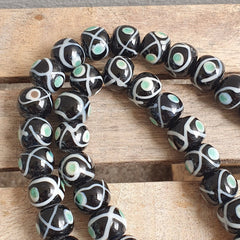 Vintage Venerano Art Eye pattern Beads 12-13MM GLASS BEADS Necklace