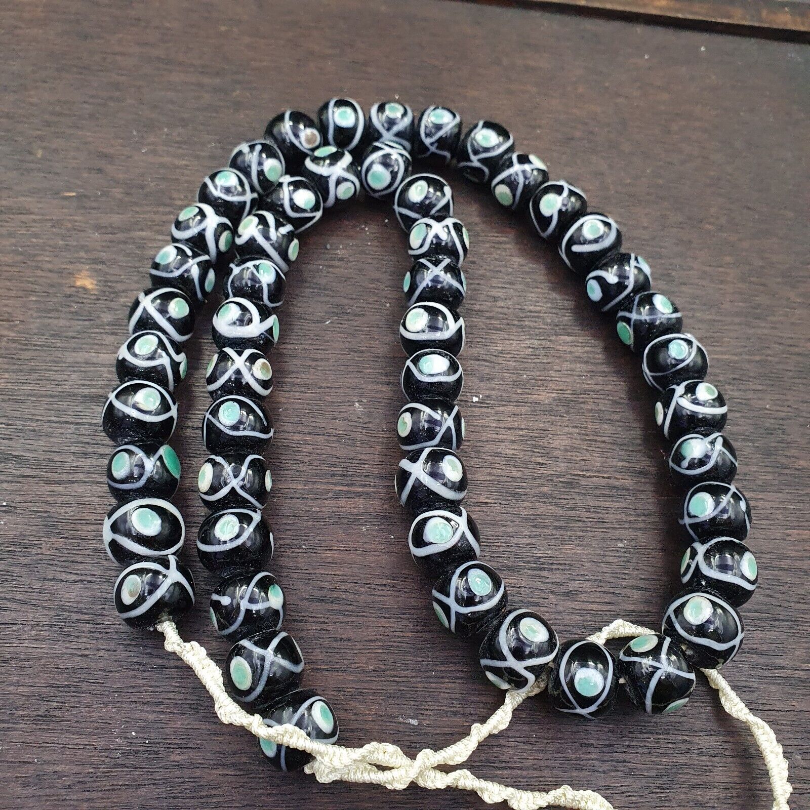 Vintage Venerano Art Eye pattern Beads 12-13MM GLASS BEADS Necklace