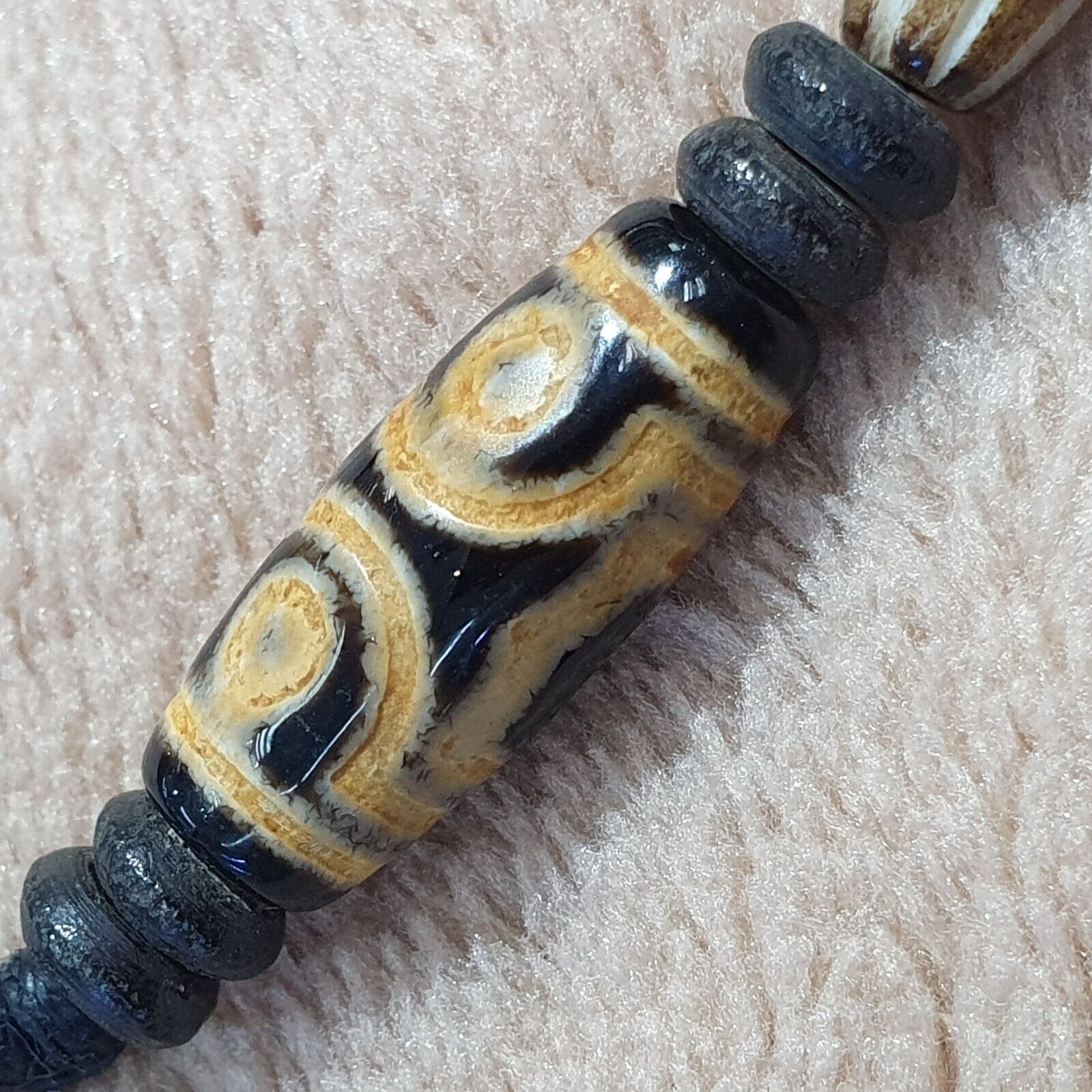 Vintage Antique Indo Tibetan Agate Beads Dzi Necklace