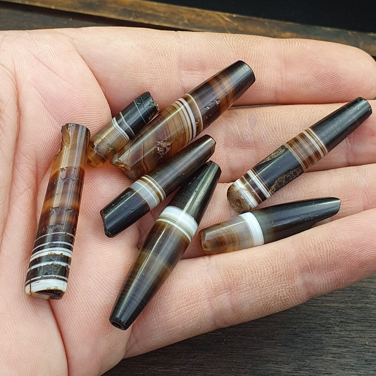 Lot 7 Antique Old Yemeni Agate Natural Rare pattern Banded Agate Bead  BD L7