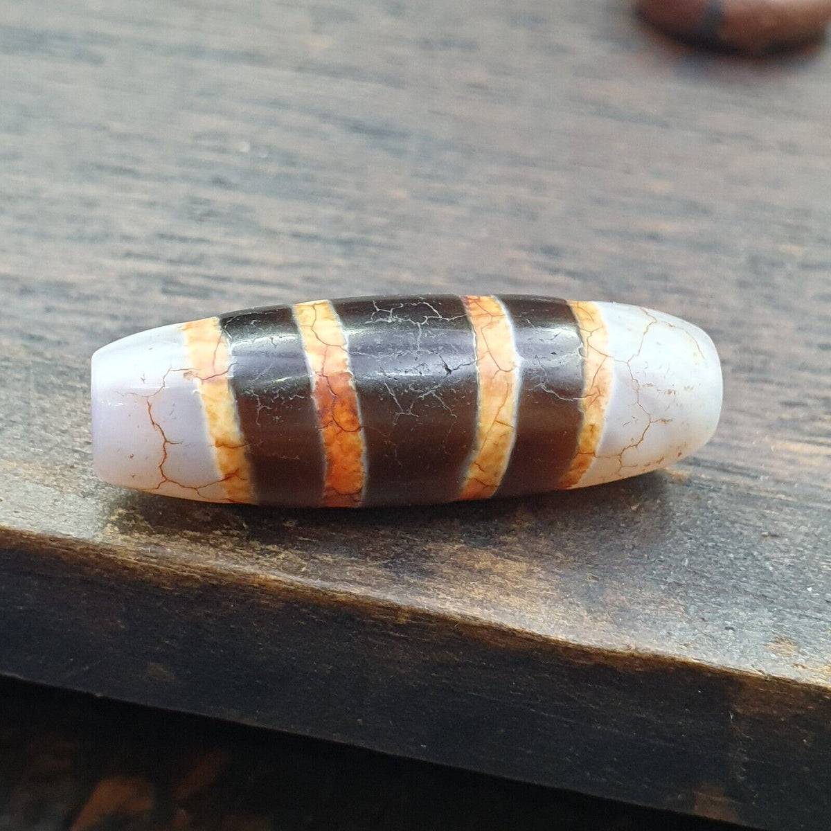 Antique Rusted Tibetan 4 stripes dzi Agate bead old amulet Tibet gzi pendant