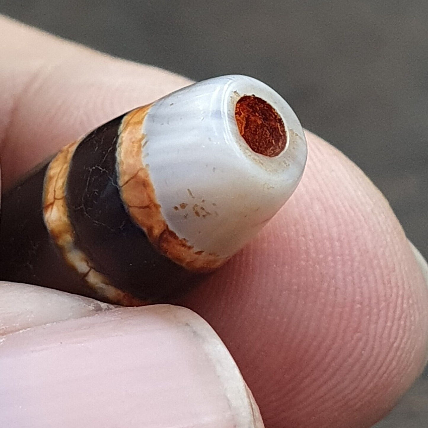 古董生鏽西藏 4 條紋天珠瑪瑙珠老護身符西藏天珠吊墜