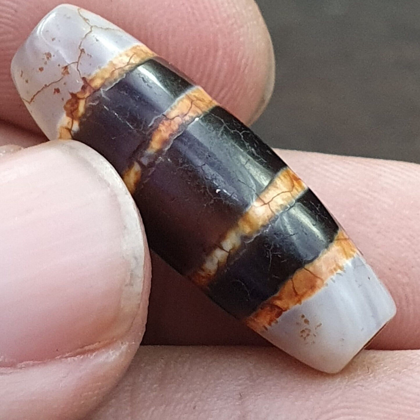 古董生鏽西藏 4 條紋天珠瑪瑙珠老護身符西藏天珠吊墜