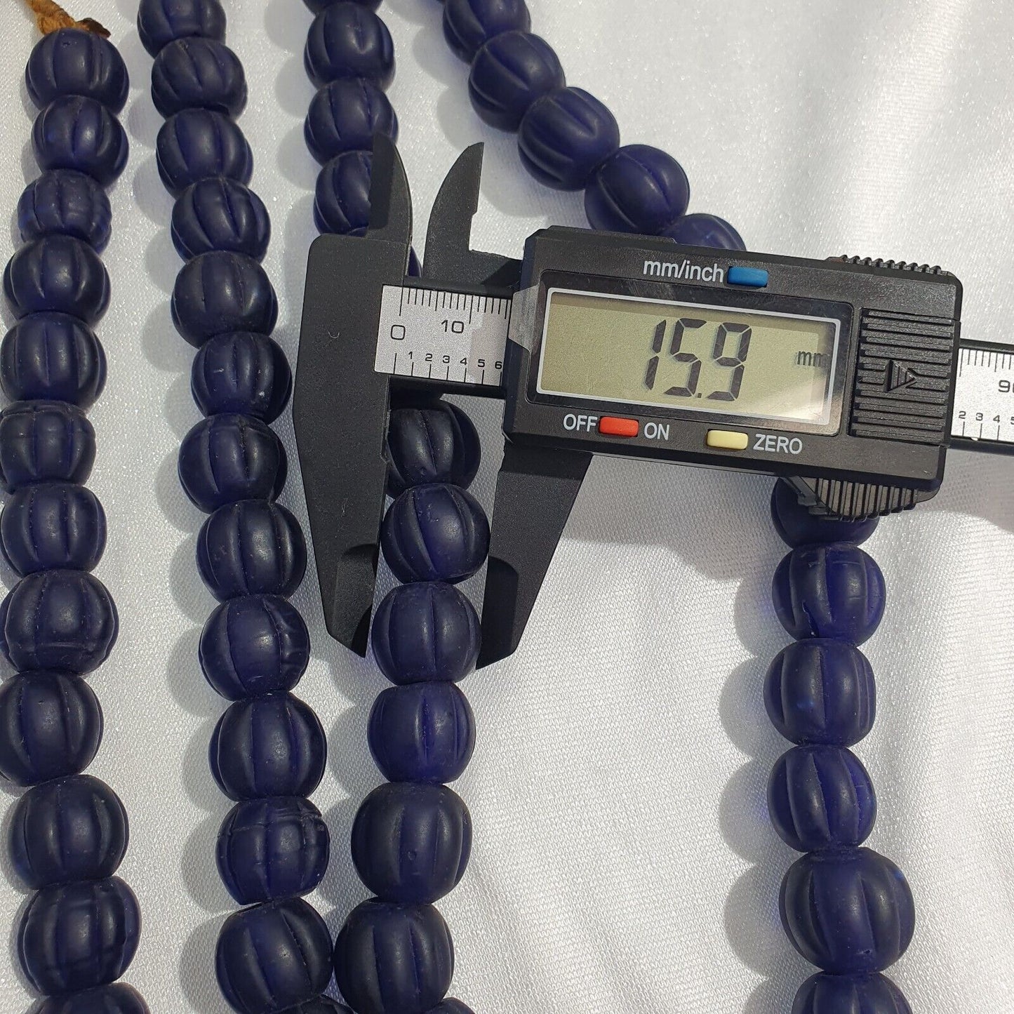 復古鈷藍色玻璃古董珠 15-16 毫米項鍊