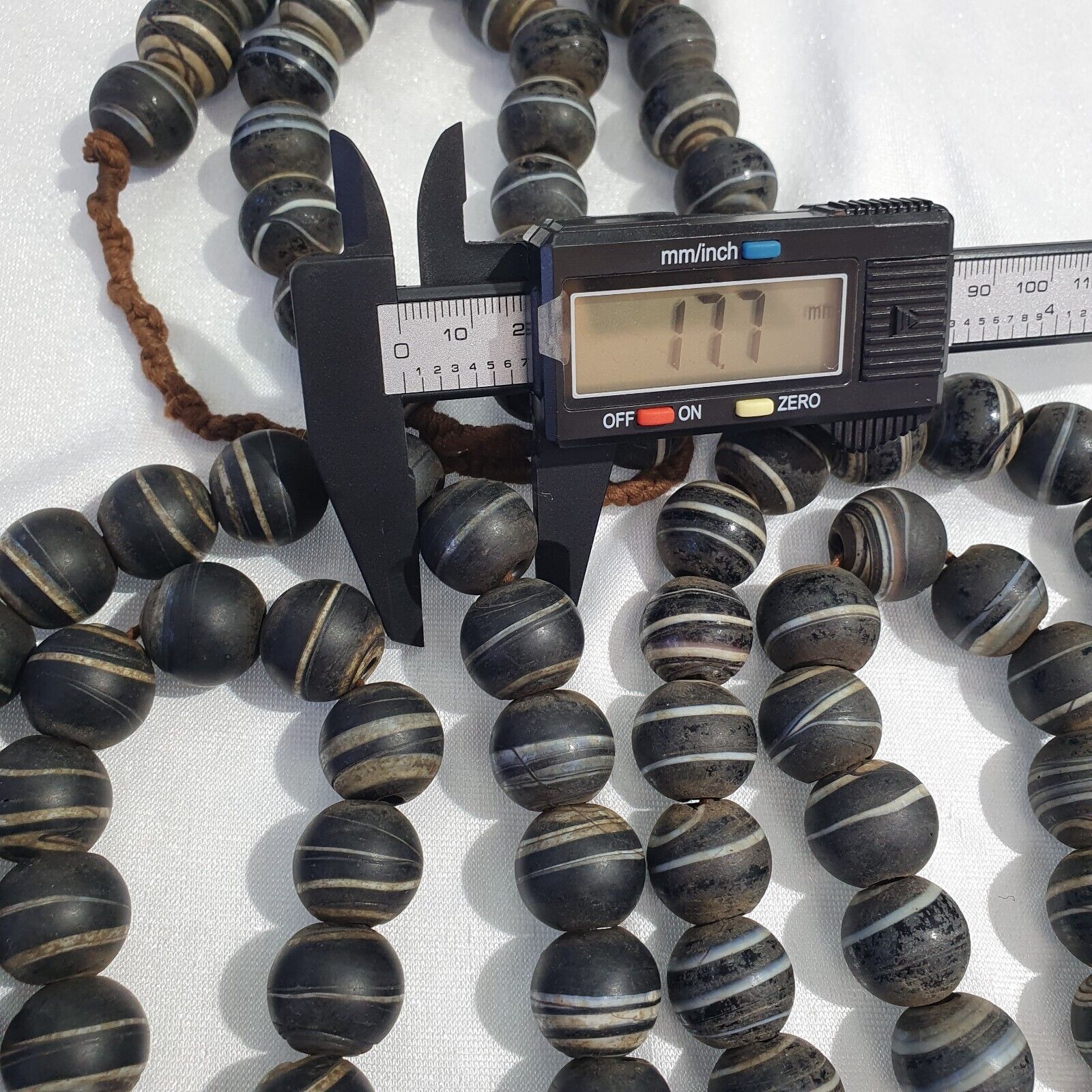 Vintage AFRICAN white Stripes Black GLASS ANTIQUE BEADS 17-18MM