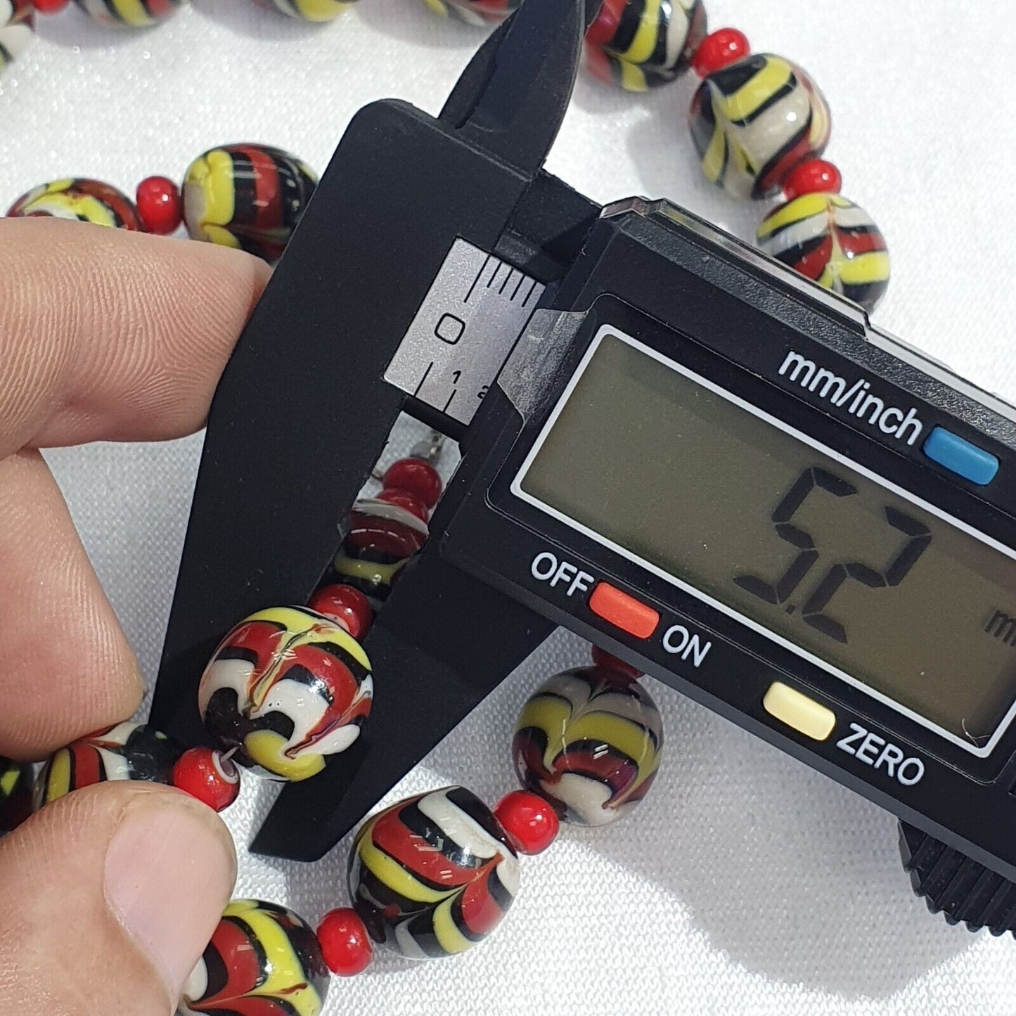 彩色玻璃白心威尼斯玻璃珠項鍊 BB-11