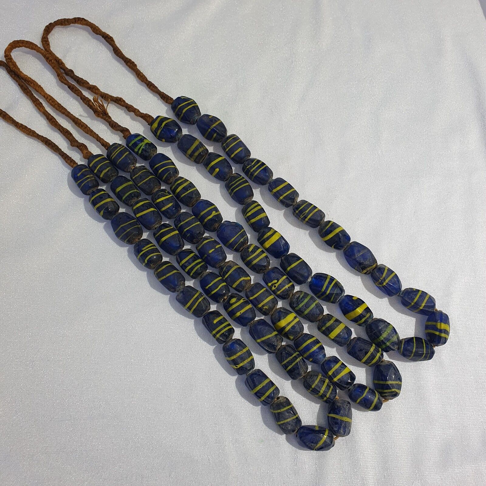 Vintage BEAUTIFUL OLD AFRICAN yellow Stripes Blue GLASS ANTIQUE BEADS 20x12MM