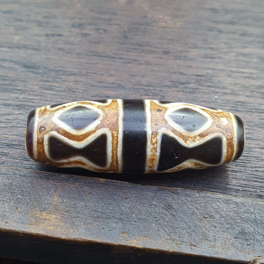 POWERFUL! Vintage Tharu Tibet Very Rare Tibetan Dzi Bead Amulet Dzi