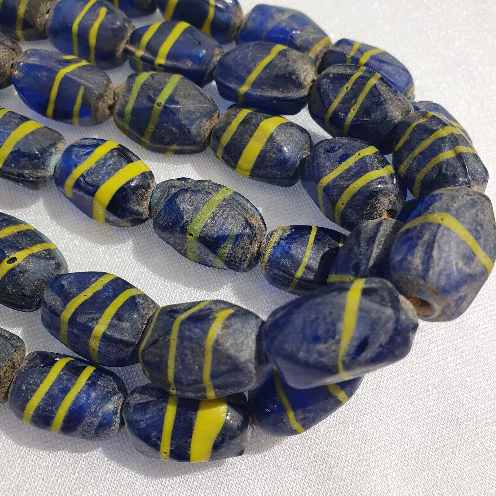 Vintage BEAUTIFUL OLD AFRICAN yellow Stripes Blue GLASS ANTIQUE BEADS 20x12MM