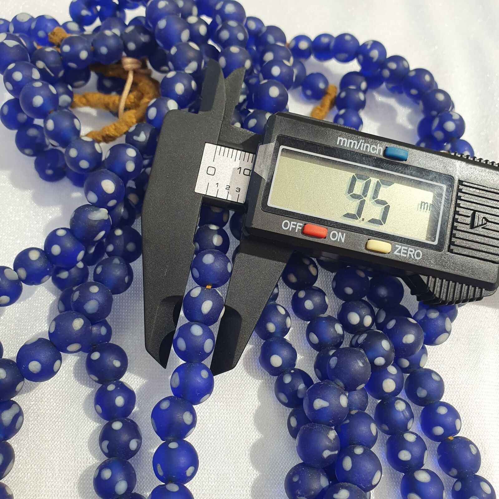 Vintage white Dots Blue GLASS ANTIQUE BEADS 9.5-10MM