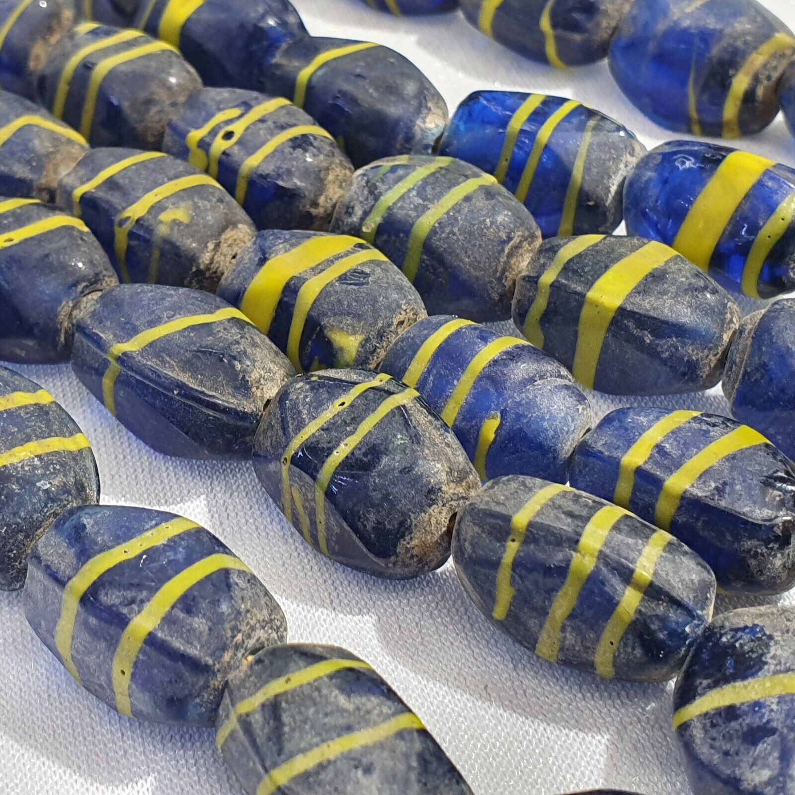 Vintage BEAUTIFUL OLD AFRICAN yellow Stripes Blue GLASS ANTIQUE BEADS 20x12MM
