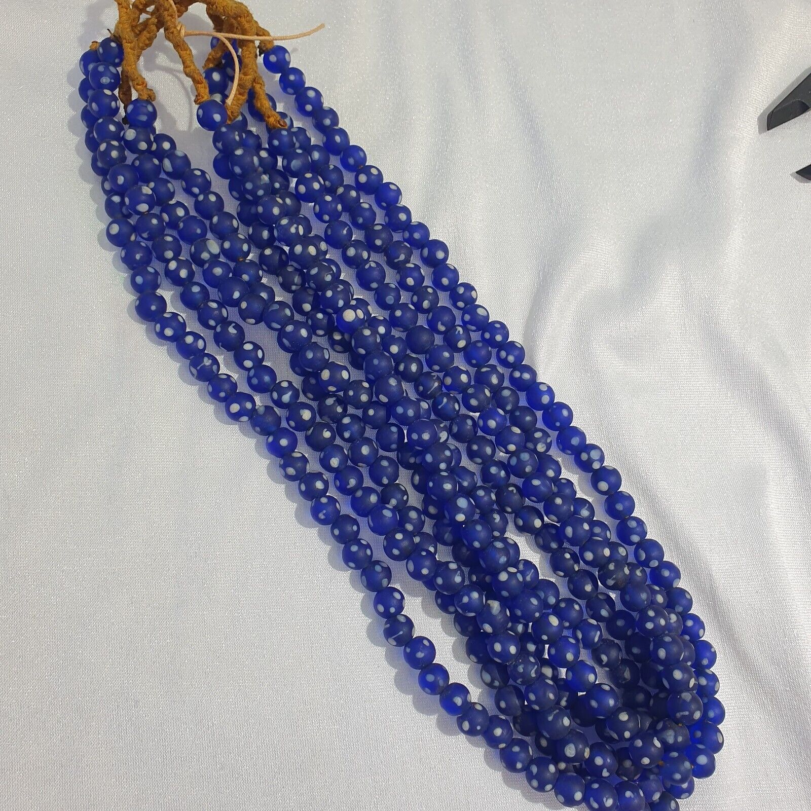 Vintage white Dots Blue GLASS ANTIQUE BEADS 9.5-10MM