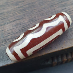 Antique HIMALAYAN Indo Tibetan Central Asian Etched Agate bead