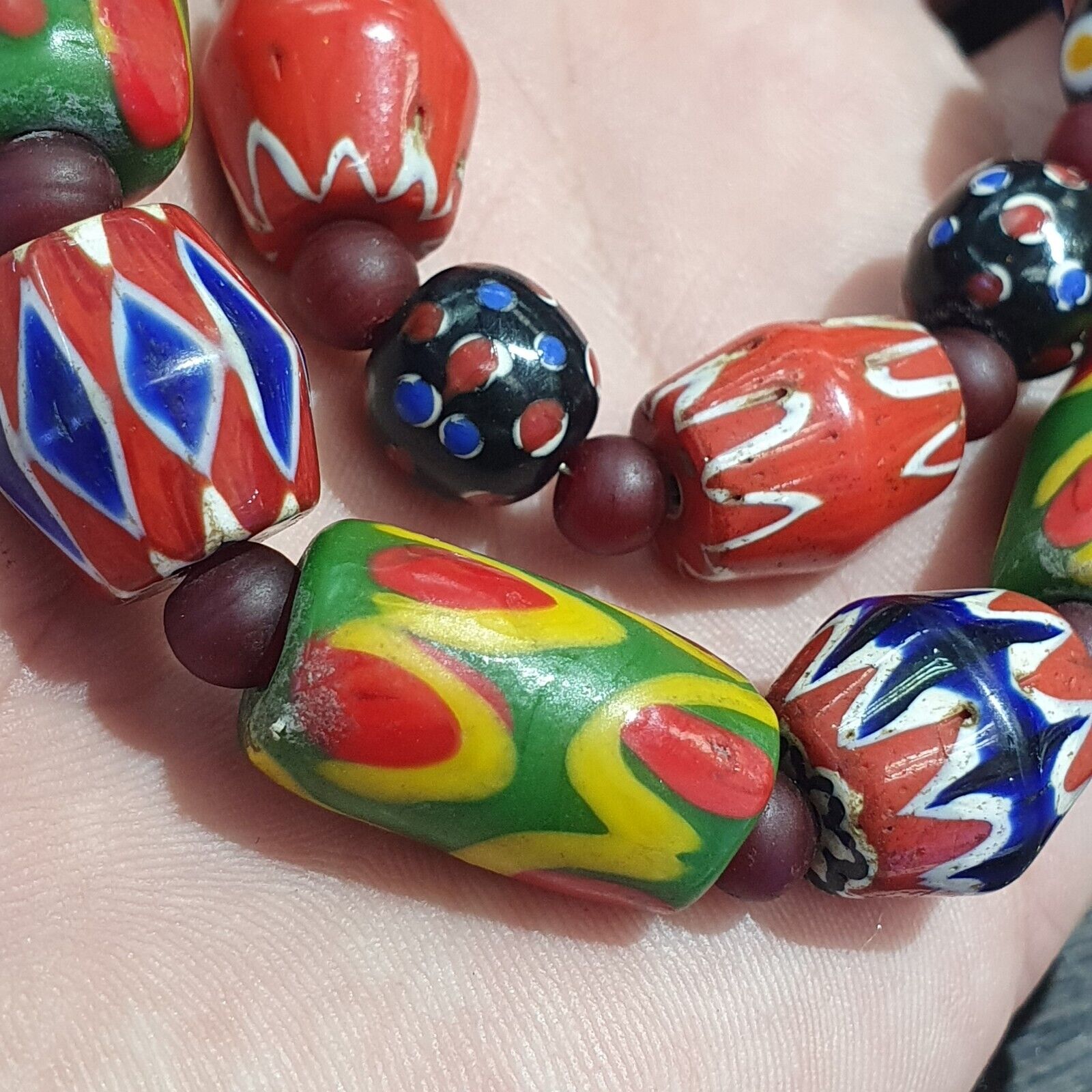 Stunning Vintage Venetian Style Old trade Glass Beads Necklace