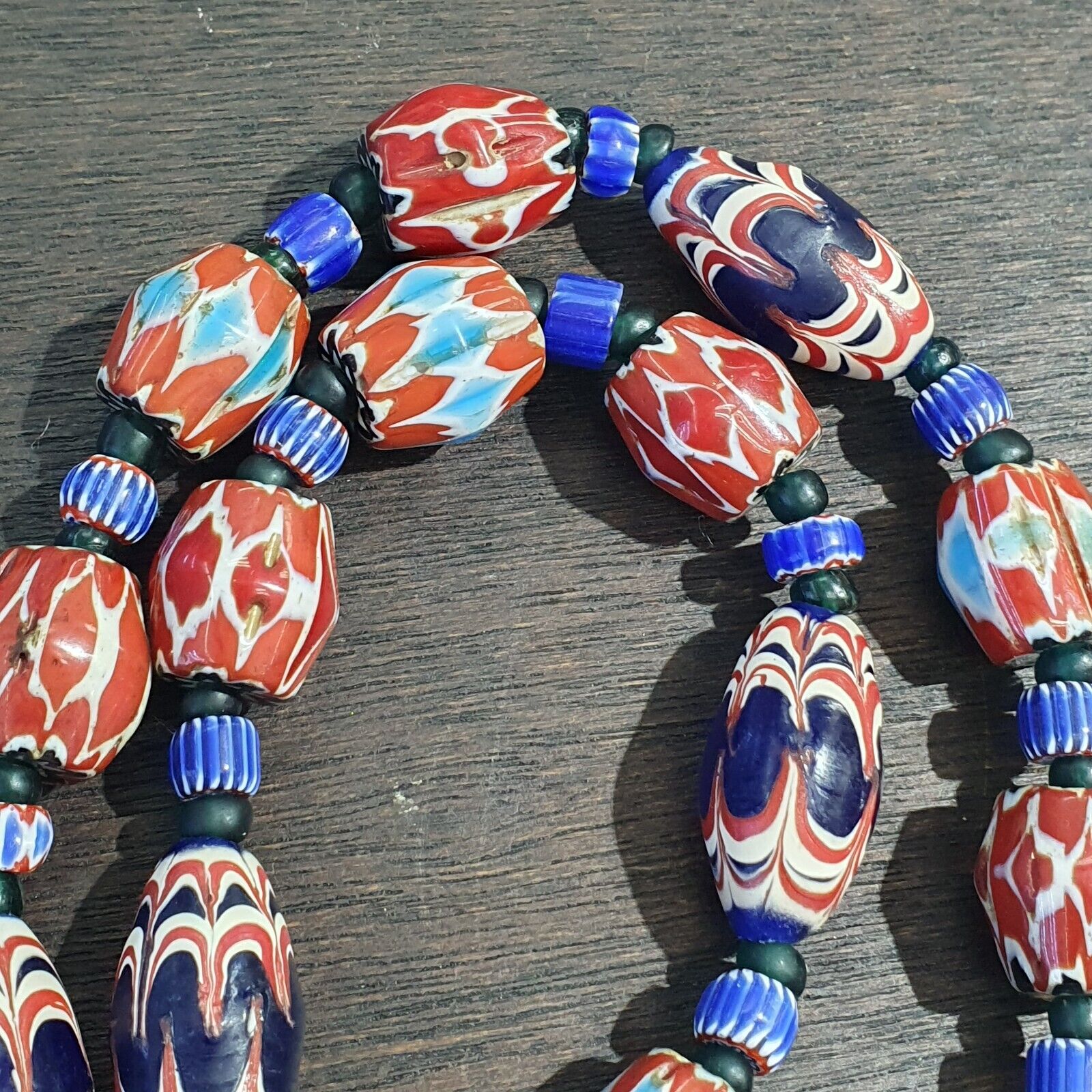 Stunning Vintage Venetian Style Chevron Feather Glass Beads Necklace N-44