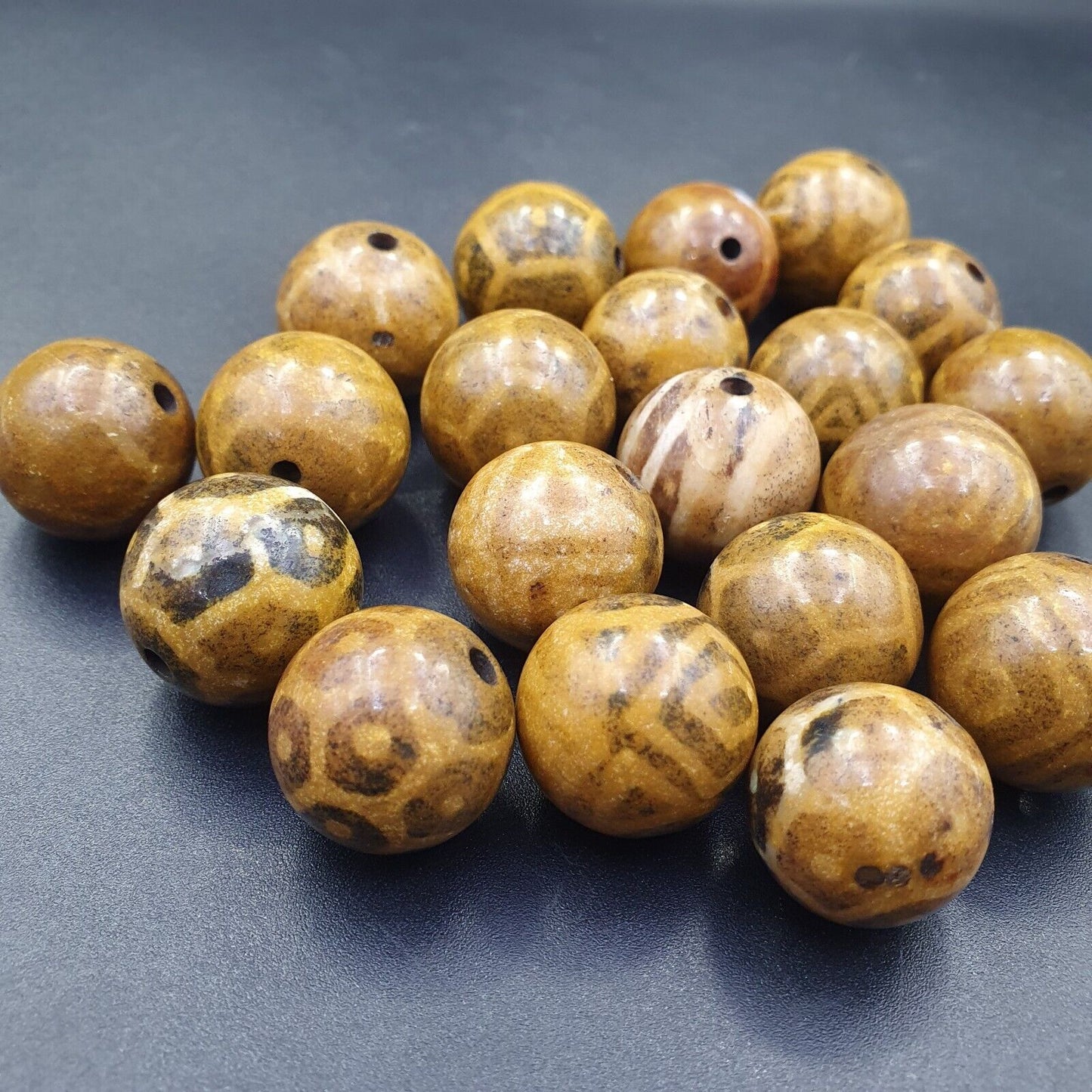 Südasiatische burmesische Antiquitäten Pumtek Pyu Perlen 20mm Lot 20 Perlen